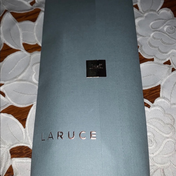 LARUCE 5 PC ESSENTIAL BRUSH SET| Host Pick - Picture 2 of 8